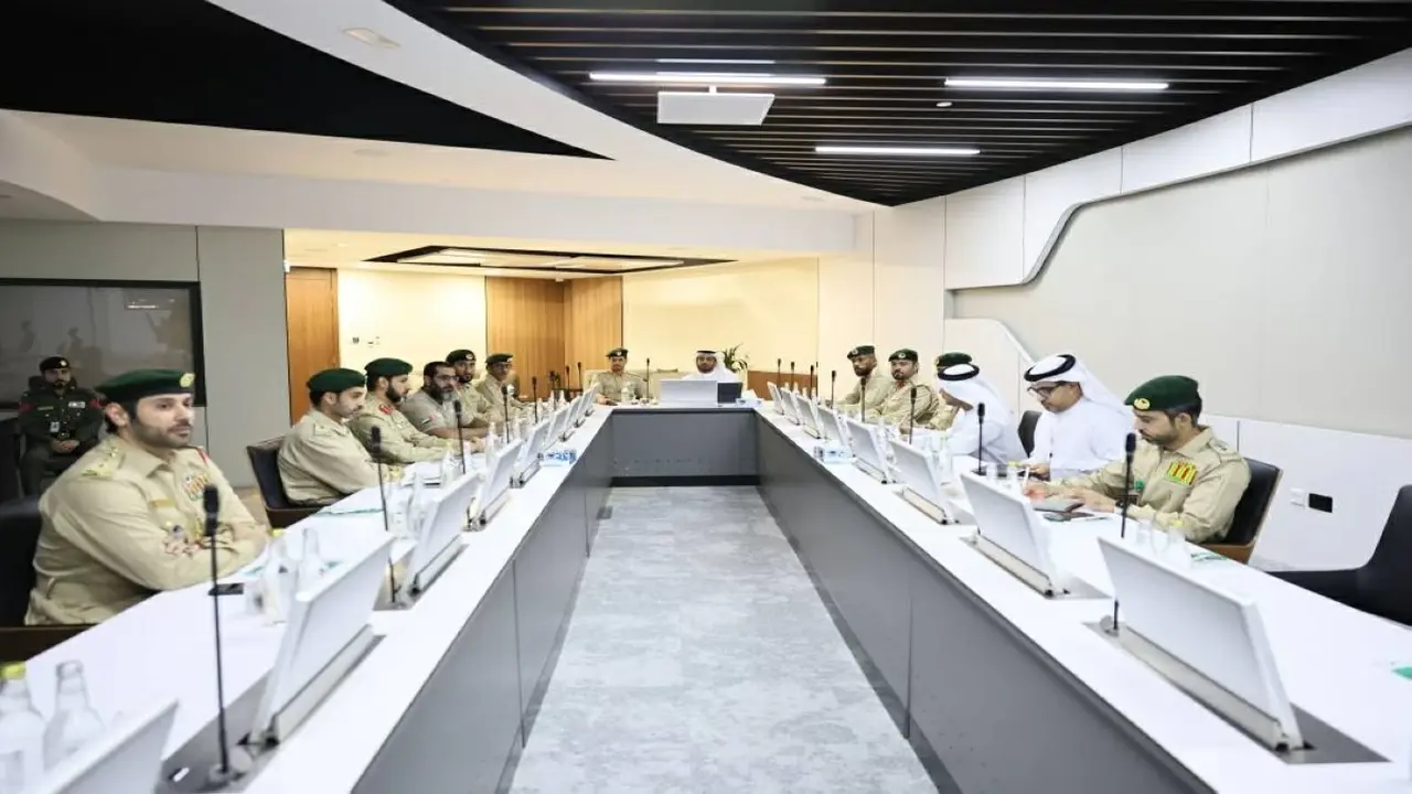 شرطة دبي تحقق استجابة مذهلة بنسبة 99.8% للبلاغات الطارئة خلال 10 ثوانٍ